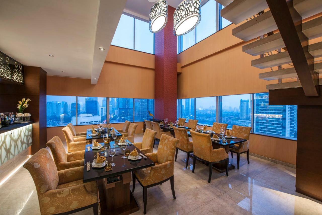 PULLMAN JAKARTA INDONESIA HOTEL